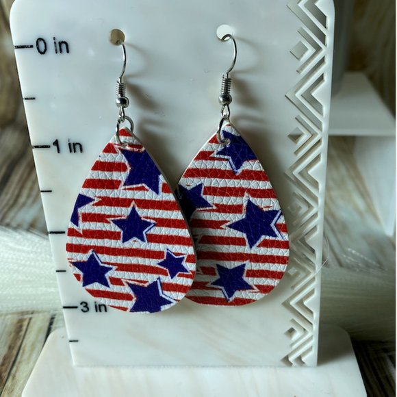 Red White & Blue America Dangle Drop Earrings - Picture 2 of 4